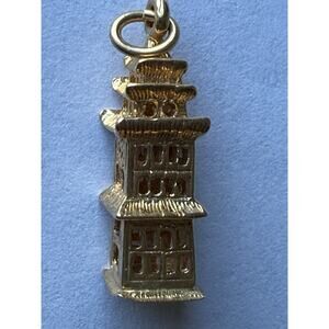 14K Yellow Gold Pagoda Charm Pendant 4.6 Grams
